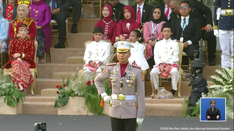 Upacara Penurunan Bendera Tertib, Danup Diminta Menghadap Presiden Prabowo