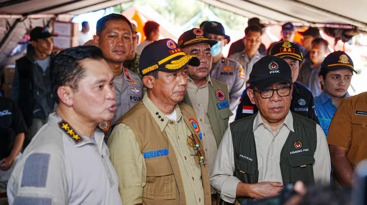 Menko PMK Perkuat Satgas Tangani Gempa NTT