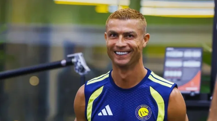 Ronaldo Kirim Sinyal Pensiun, Akhir Karier Megabintang Portugal Mulai Terlihat