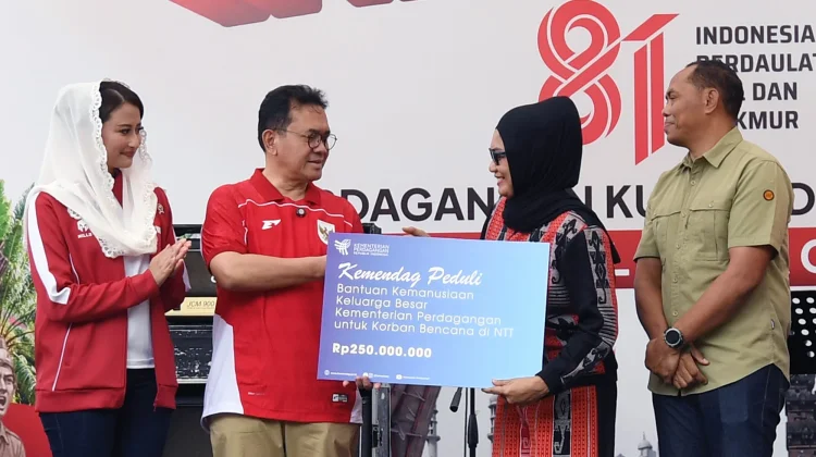 Gempa NTT, Mendag Salurkan Bantuan Kemendag Rp250 Juta