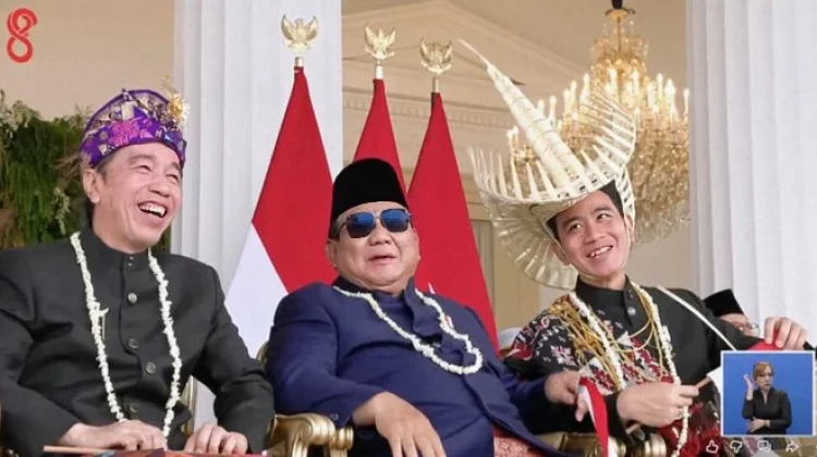 Momen Hangat Presiden Prabowo Didampingi Jokowi-Gibran Saksikan Atraksi Pesawat