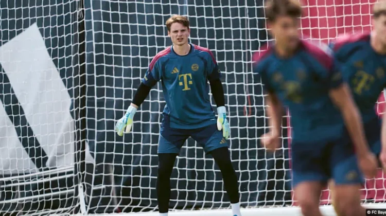 Dari Mimpi ke Bayern, Urbig Siap Jadi Calon Pengganti Neuer
