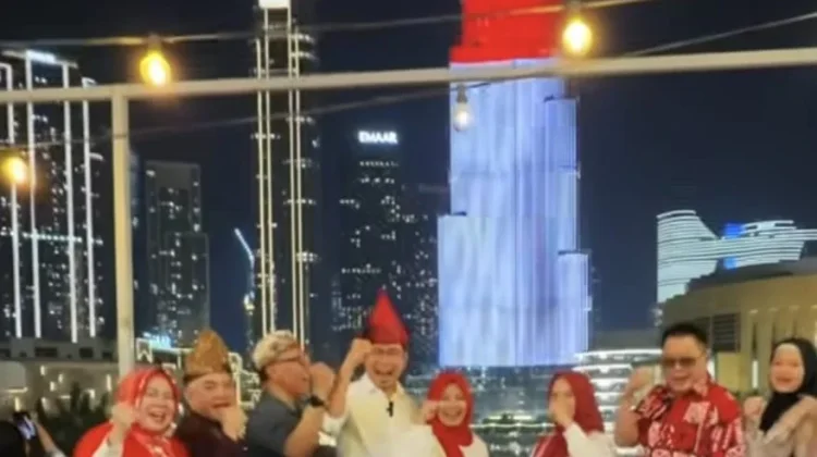 Tandai HUT ke-81 RI, Merah Putih Bersinar di Burj Khalifa