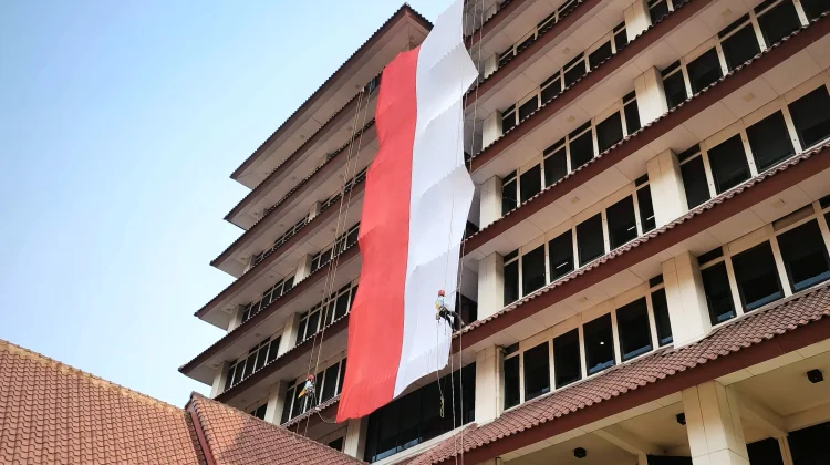 Mapala UI Rayakan HUT ke-81 RI dari Kampus hingga Pelosok Nusantara