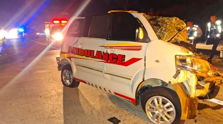 Kecelakaan Beruntun di Tol Batang-Semarang, Tiga Penumpang Ambulans Meninggal