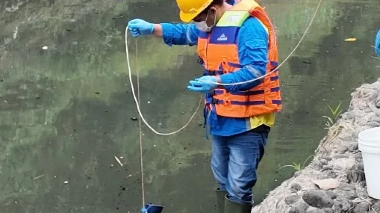 KLH Hentikan Pembuangan Limbah Ilegal di Empat Lokasi Sekitar Sungai Cileungsi