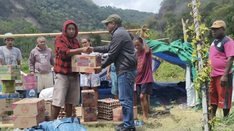 Kementerian HAM Salurkan Bantuan untuk Warga Terdampak Gempa Flores NTT