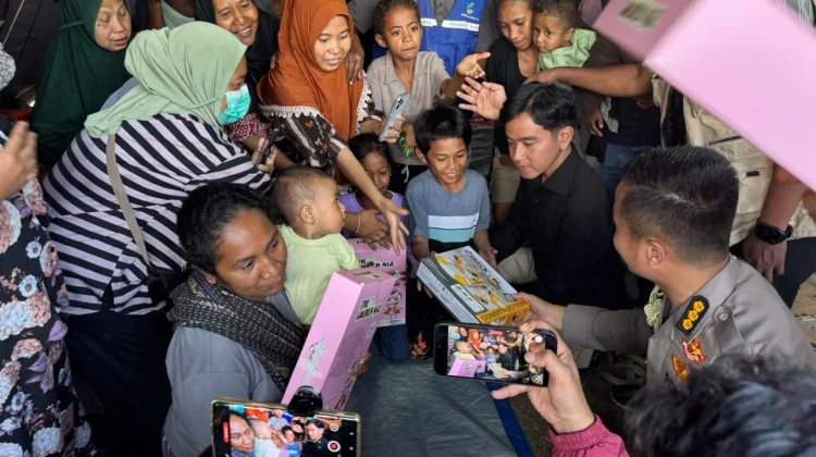 Hadir di Tengah Pengungsi Gempa Sikka, Wapres Sampaikan Empati dan Permohonan Maaf