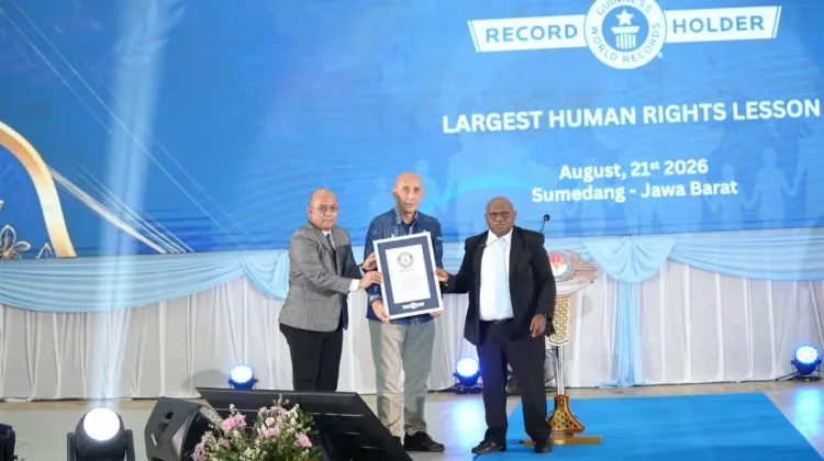 Kementerian HAM Pecahkan Rekor Dunia Pelajaran HAM Terbesar