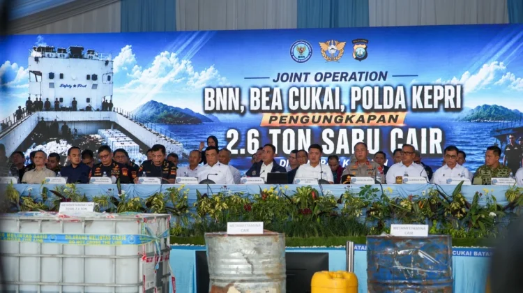 Tim Gabungan Gagalkan 2,6 Ton Sabu Cair di Riau, Berpotensi Berdampak ke 14 Juta Orang
