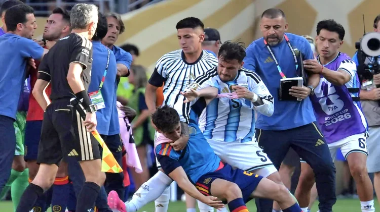 FIFA Sanksi Berat Pemain Argentina buntut Kericuhan di Final Piala Dunia 2026