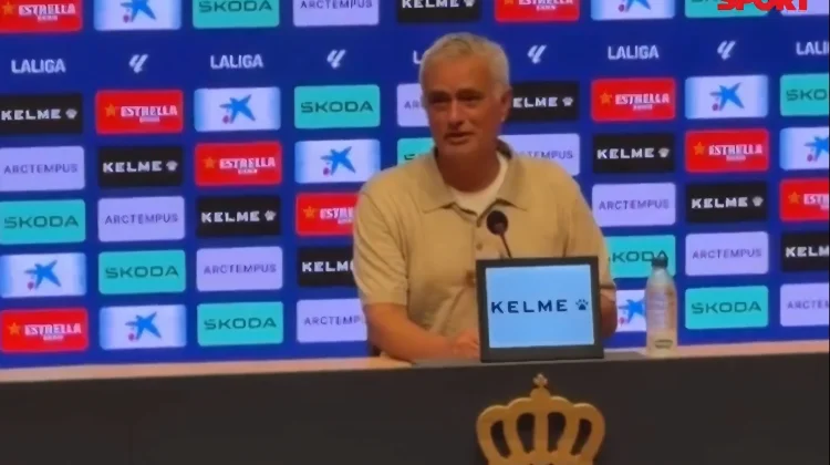 Mourinho Kini Bela Vinicius, Dulu Kritik Sekarang Sebut Korban 'Bullying'