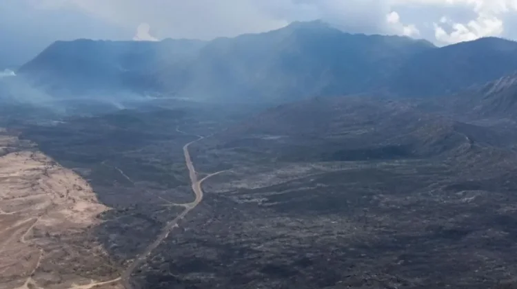Kembali Dibuka Pascakebakaran, Menpar: Jaga Kelestarian Kawasan Wisata Bromo