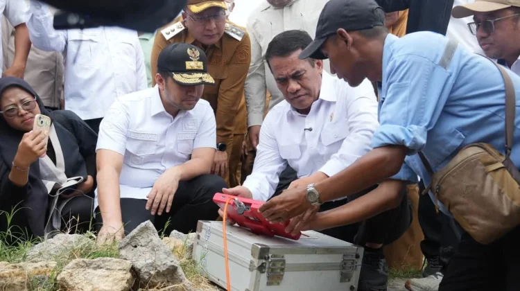 Irigasi Sepanjang 2,4 Km Bantu Petani Cirebon Hadapi Kemarau