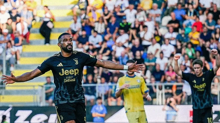 Juventus Menang Tipis 1-0 atas Frosinone di Laga Perdana Serie A