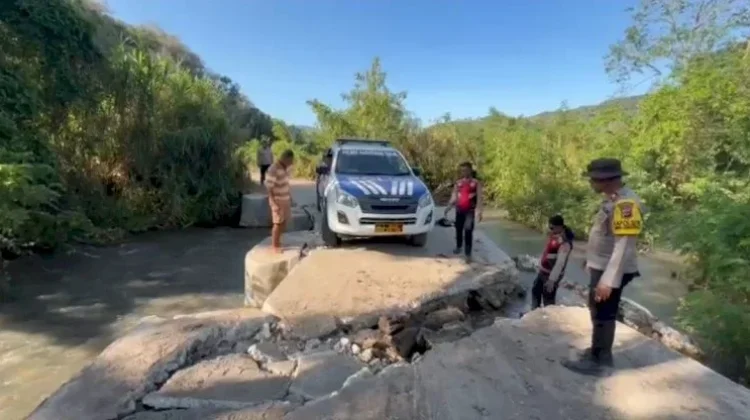 Akses Terputus, Polisi Pastikan Bantuan Tiba di Kampung Tango Bali