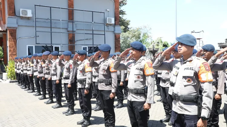 Polri Kerahkan 300 Brimob Tangani Karhutla di Kalbar