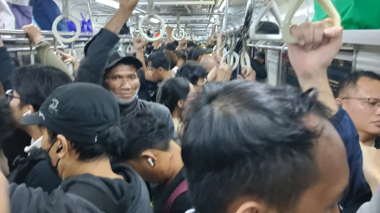 Hasil SUPAS BPS: 11 Juta Penduduk Indonesia Berstatus Komuter