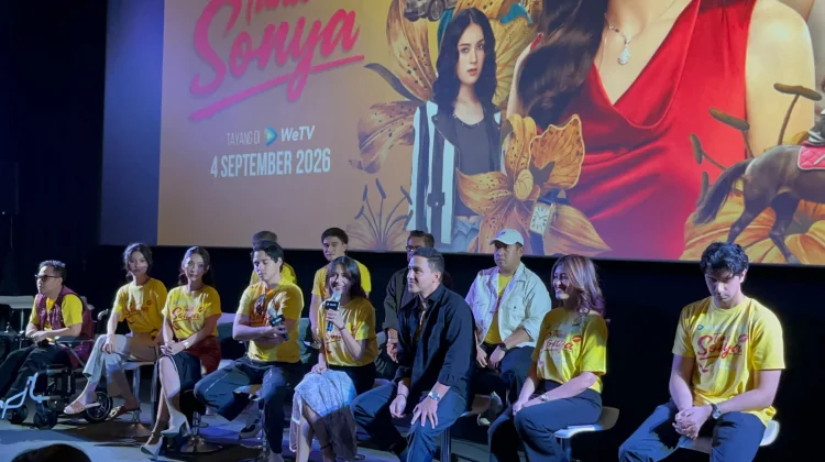 Maxime Bouttier dan Raihaanun Bangun Chemistry Natural di Serial 'Tante Sonya'