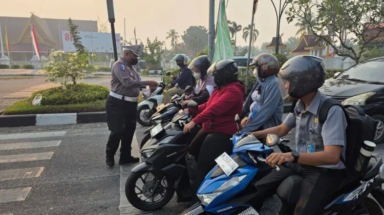 BMKG Ungkap Pekanbaru Diselimuti Kabut Asap, Kualitas Udara Level Bahaya