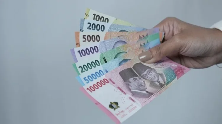 AS Umumkan Sanksi Ekonomi terhadap Iran, Rupiah Melemah Sepanjang Hari Ini
