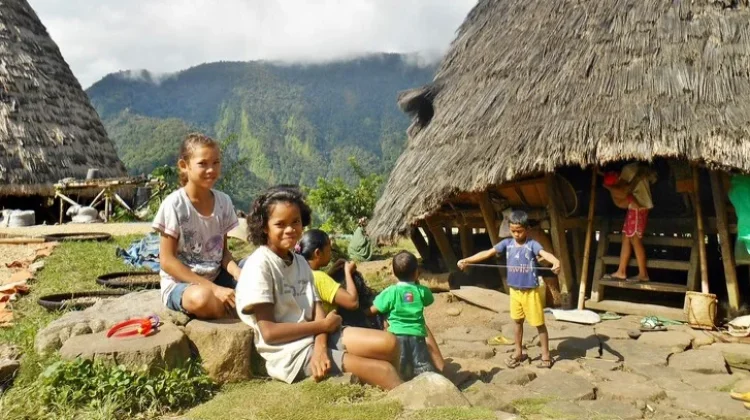 Mengenal Wae Rebo Kampung Adat di Flores