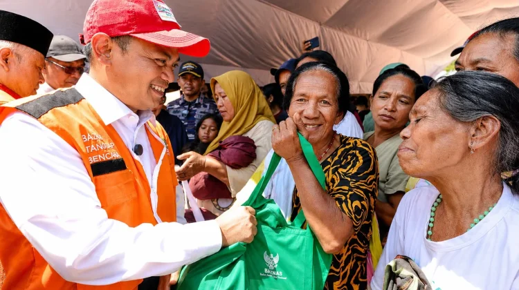 BAZNAS RI Salurkan 500 Paket Logistik untuk Penyintas Gempa di NTT