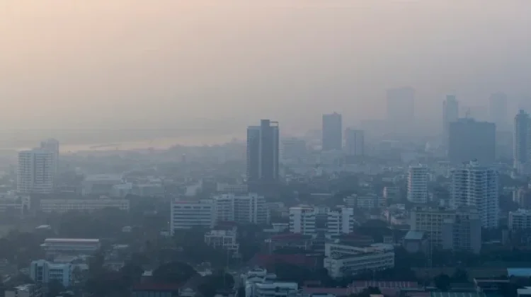 Kabut Asap Meluas, Kualitas Udara Malaysia Memburuk