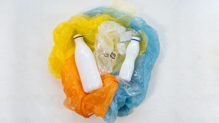 Ini Arti Kode Segitiga di Bawah Kemasan Plastik yang Jarang Disadari