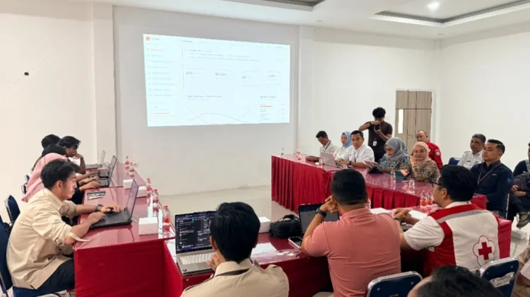 Pengusaha Kalbar Hibahkan Teknologi AI Prediksi Karhutla