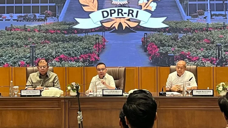Pimpinan DPR Terima dan Bahas Aspirasi Perwakilan Massa, Ini Substansinya