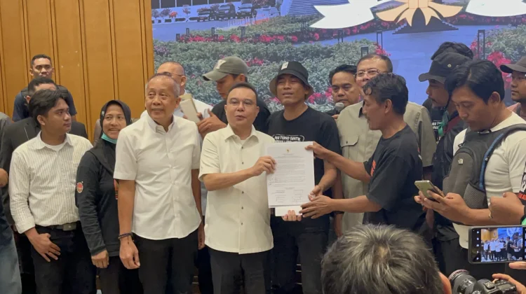 Bersama Perwakilan AMPB, Pimpinan DPR Teken Komitmen RUU Perampasan Aset