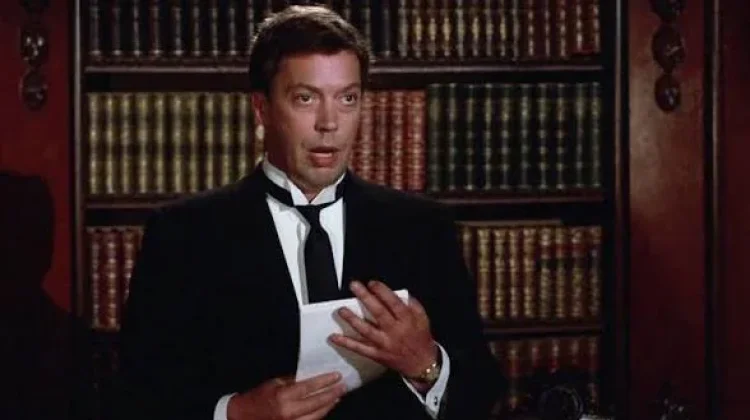 Aktor 'Home Alone 2' Tim Curry Tutup Usia