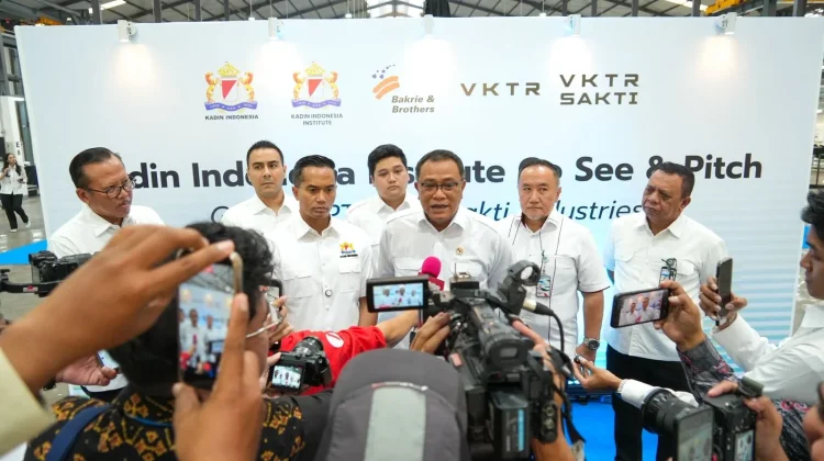 Menteri LH Pastikan Industri Kendaraan Listrik Dukung Ekonomi Rendah Karbon