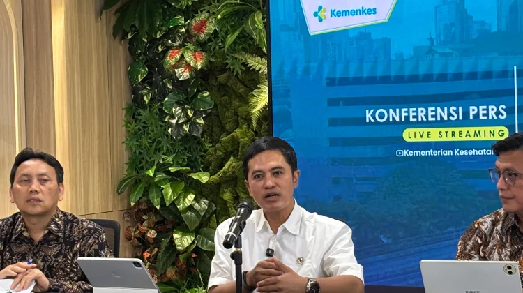Kemenkes: Kasus ISPA Akibat Karhutla Capai 13.500 Orang