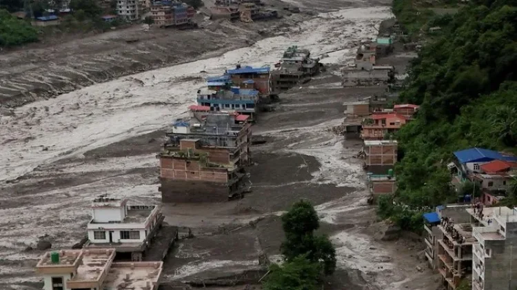 Korban Banjir Nepal-Tibet Capai 584 Orang, 2.482 Masih Hilang