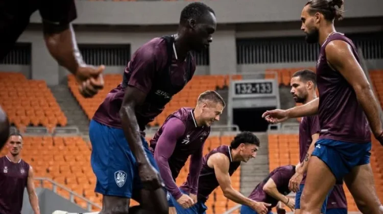 Brisbane Roar Siap Hadapi Persija, Cuaca Panas Jadi Tantangan