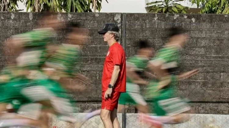 Pemain PSS Mulai Pulih, Huistra Pacu Persiapan Tim