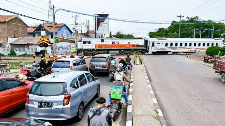 Realisasi Keselamatan 145 Perlintasan Sebidang KAI Capai 77,37 Persen