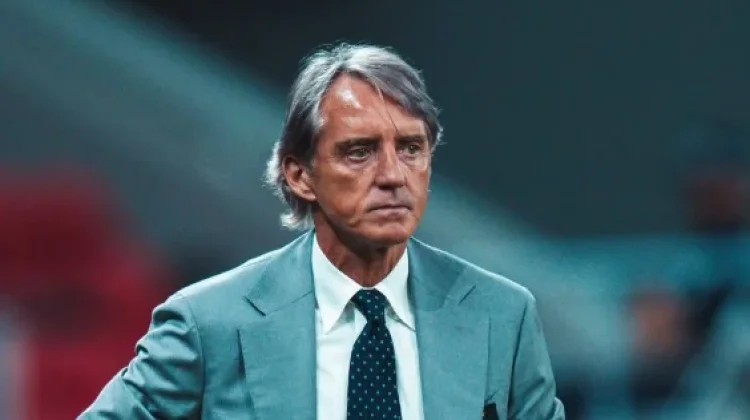 Mancini Terbang ke Inggris, Bidik Pemain Italia di Liga Primer