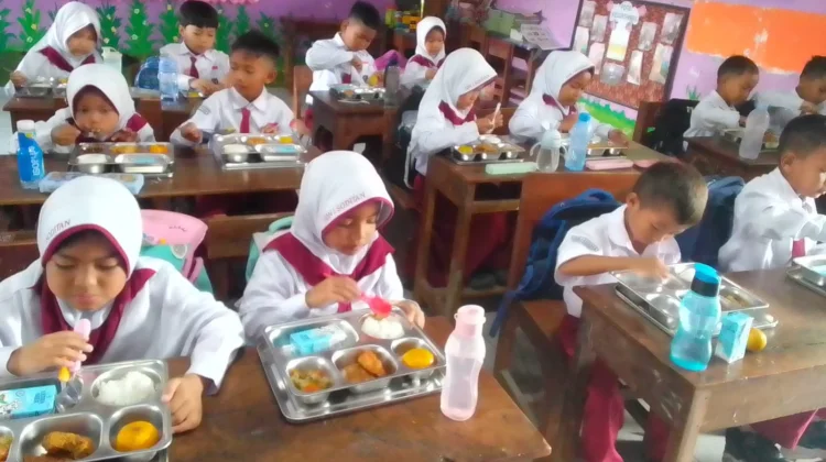 BGN Lakukan Penyesuaian, Ini Daftar Sekolah yang Tidak Dapat MBG