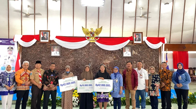 BPJS Ketenagakerjaan Bojonegoro Salurkan Santunan Rp154 Juta di Bejo Career Day