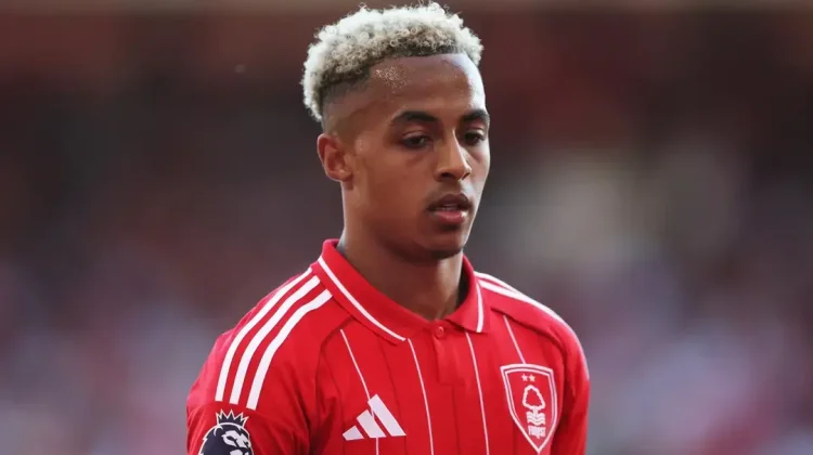 Tinggalkan Nottingham Forest, Hutchinson Selangkah Lagi Merapat ke AC Milan