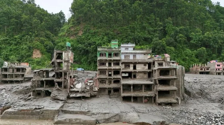 Kemlu Pastikan 51 WNI di Nepal Aman dari Banjir Bandang