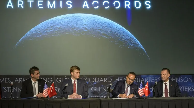 Türkiye Resmi jadi Negara ke-71 Penandatangan Artemis Accords NASA