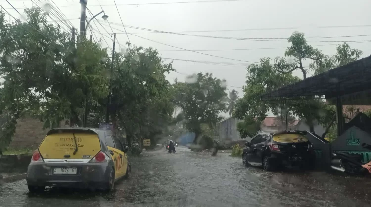 BMKG Waspada Hujan Lebat, Petir, dan Angin Kencang 1-7 September, Ini Rinciannya
