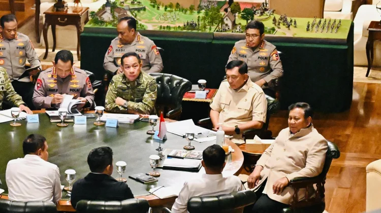 Presiden Bahas Situasi Nasional dan Penanganan Karhutla