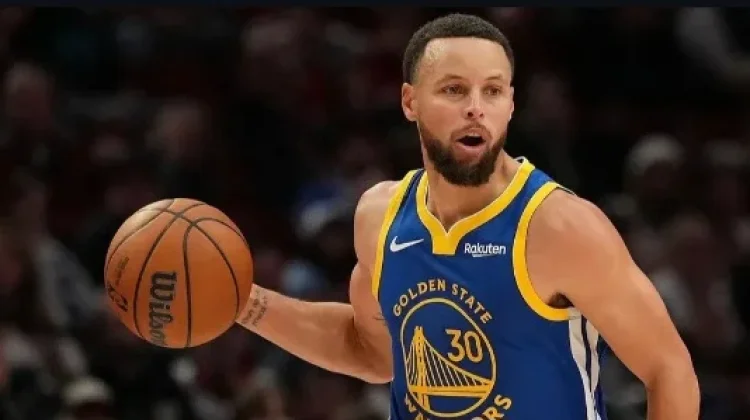 Masa Depan Curry di Warriors Belum Temui Titik Terang