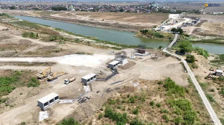 Kementerian PU Ganti Jembatan Apung Sungai Wulan dengan Jembatan Gantung