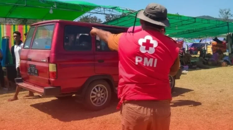 PMI Mulai Alihkan Penanganan Gempa NTT ke Fase Pemulihan